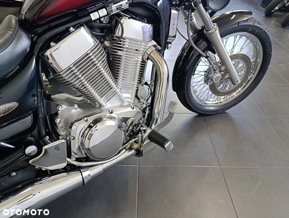 Suzuki Intruder - 17