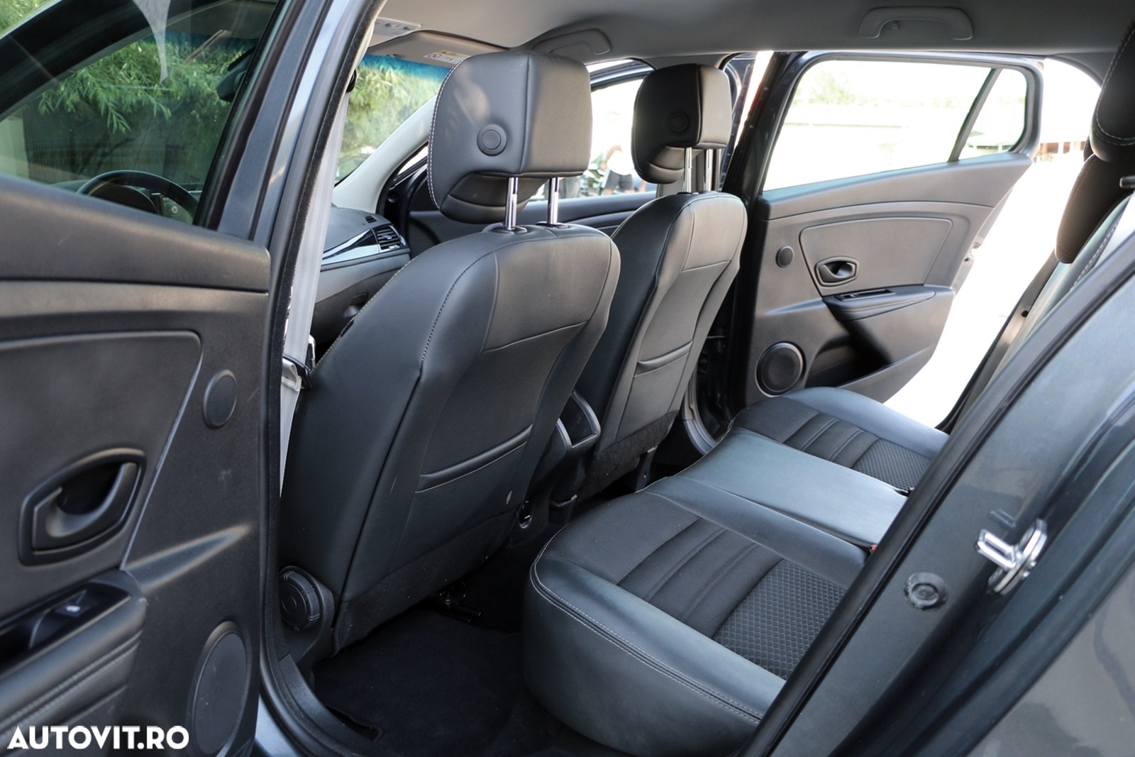 Renault Megane dCi 110 FAP EDC Bose Edition - 17