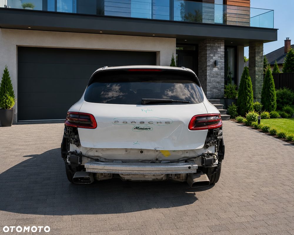 Porsche Macan Standard - 16