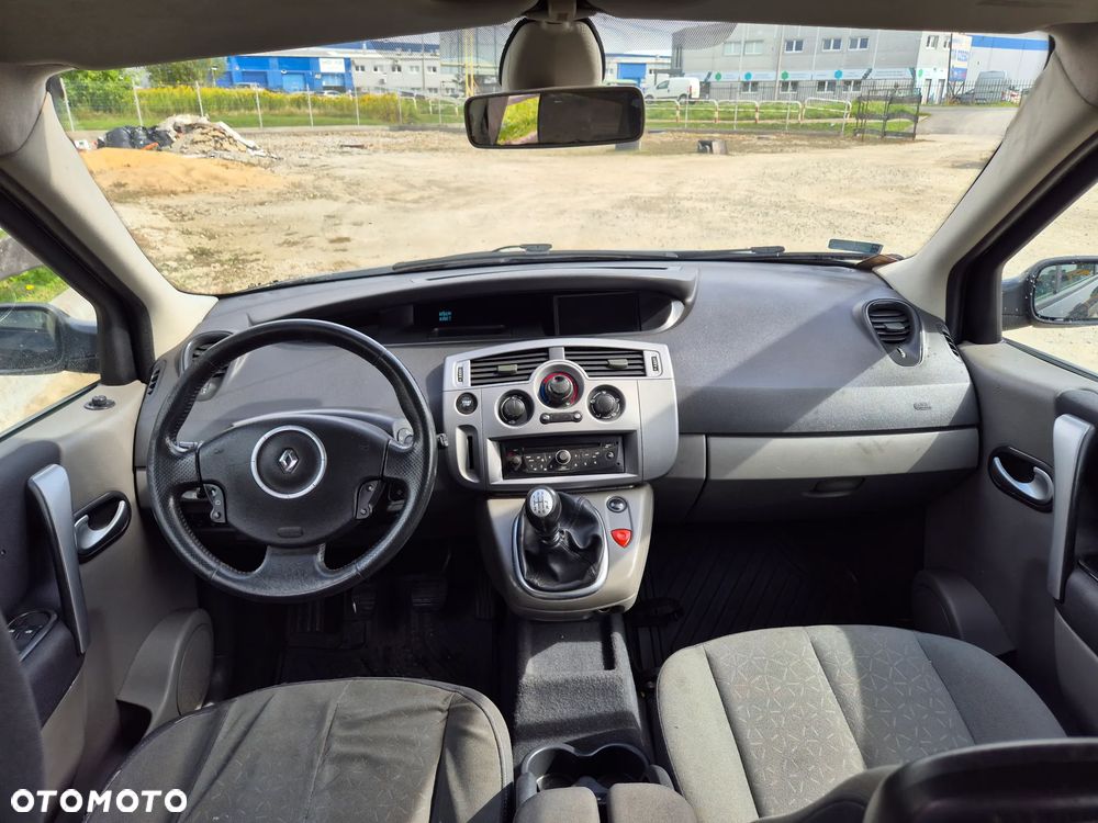 Renault Scenic 1.9 dCi Tech Run - 8