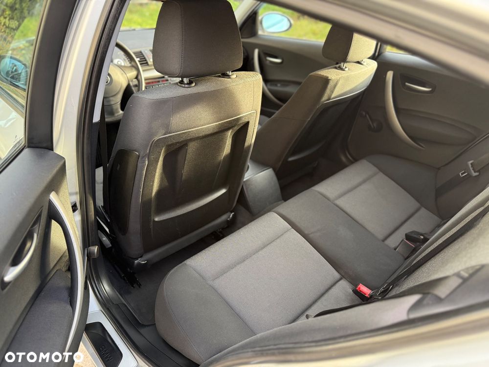 BMW Seria 1 116i - 14