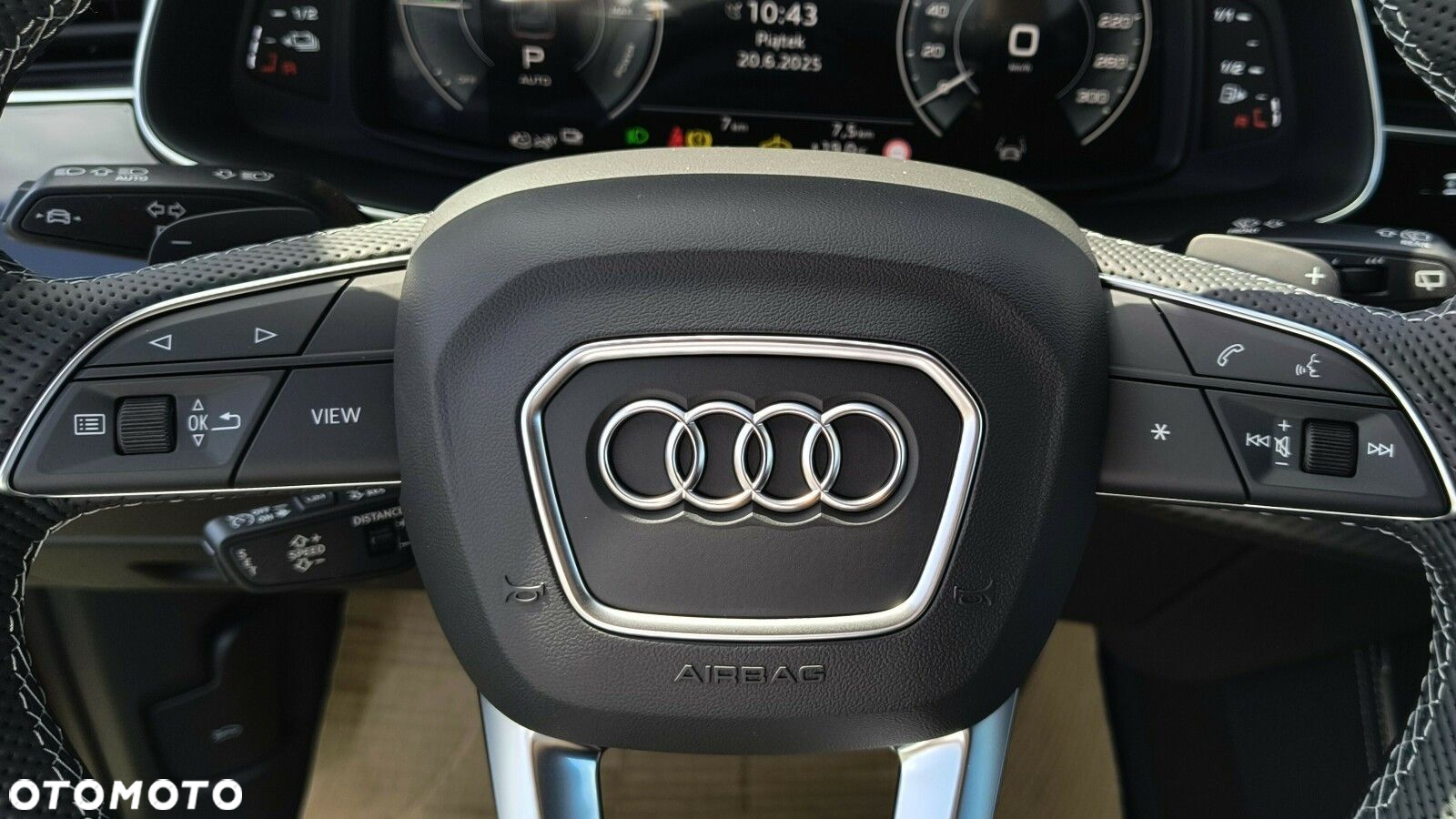 Audi Q8 - 25