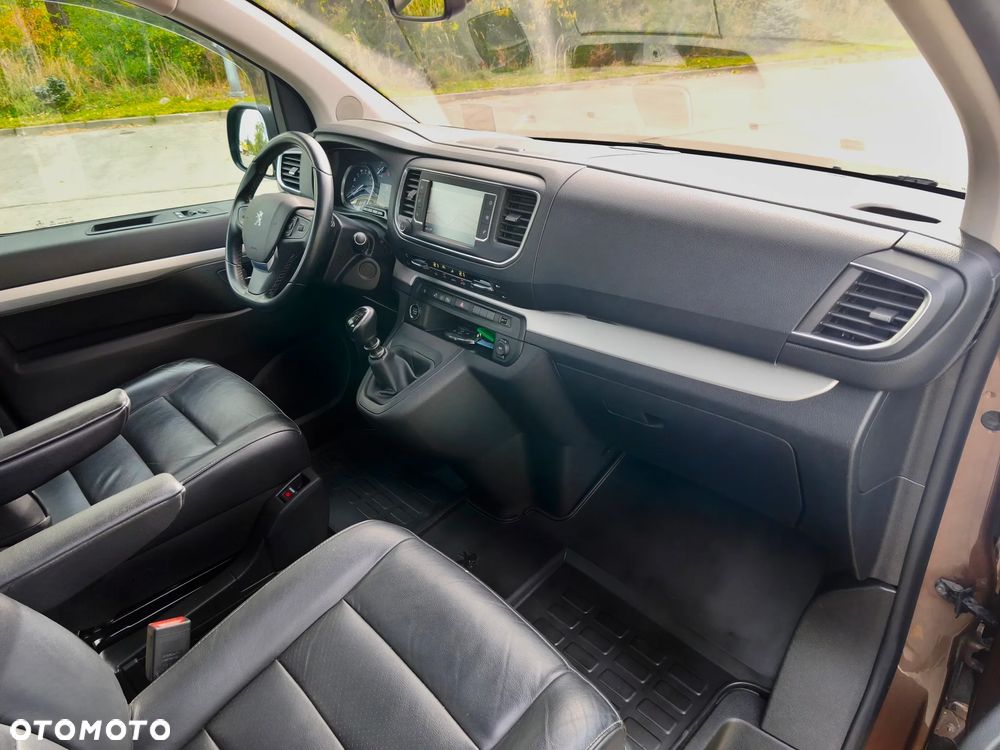 Peugeot Traveller 2.0 BlueHDi Long Business - 19