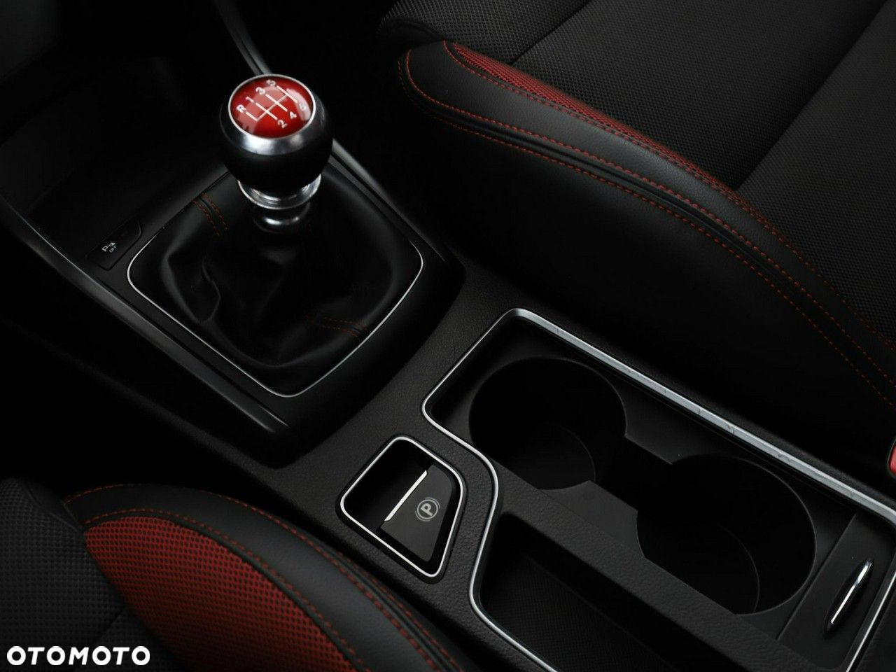 Hyundai i30 1.6 T GDI Turbo - 27