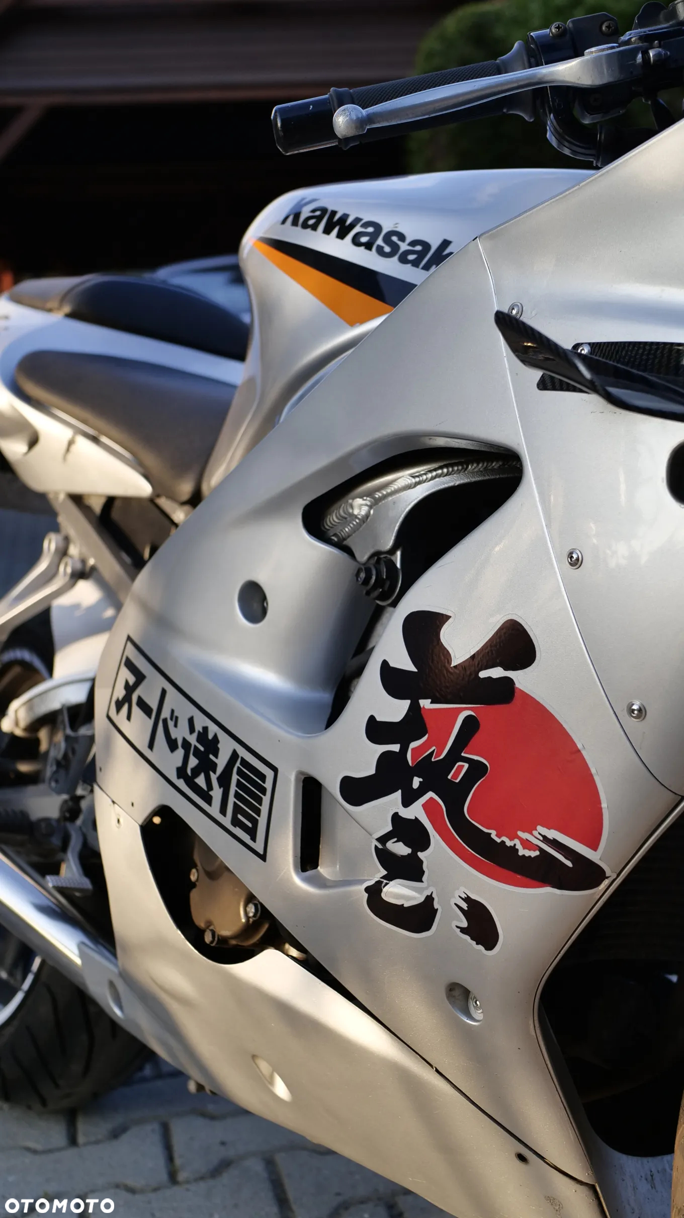 Kawasaki ZXR - 9