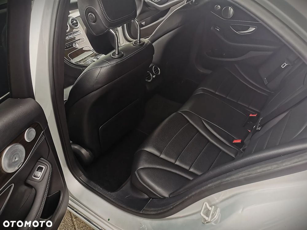 Mercedes-Benz Klasa C 300 7G-TRONIC - 10