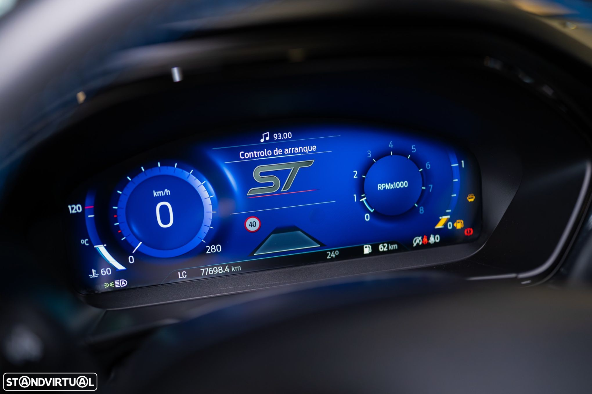 Ford Focus 2.3 EcoBoost S&S ST - 33