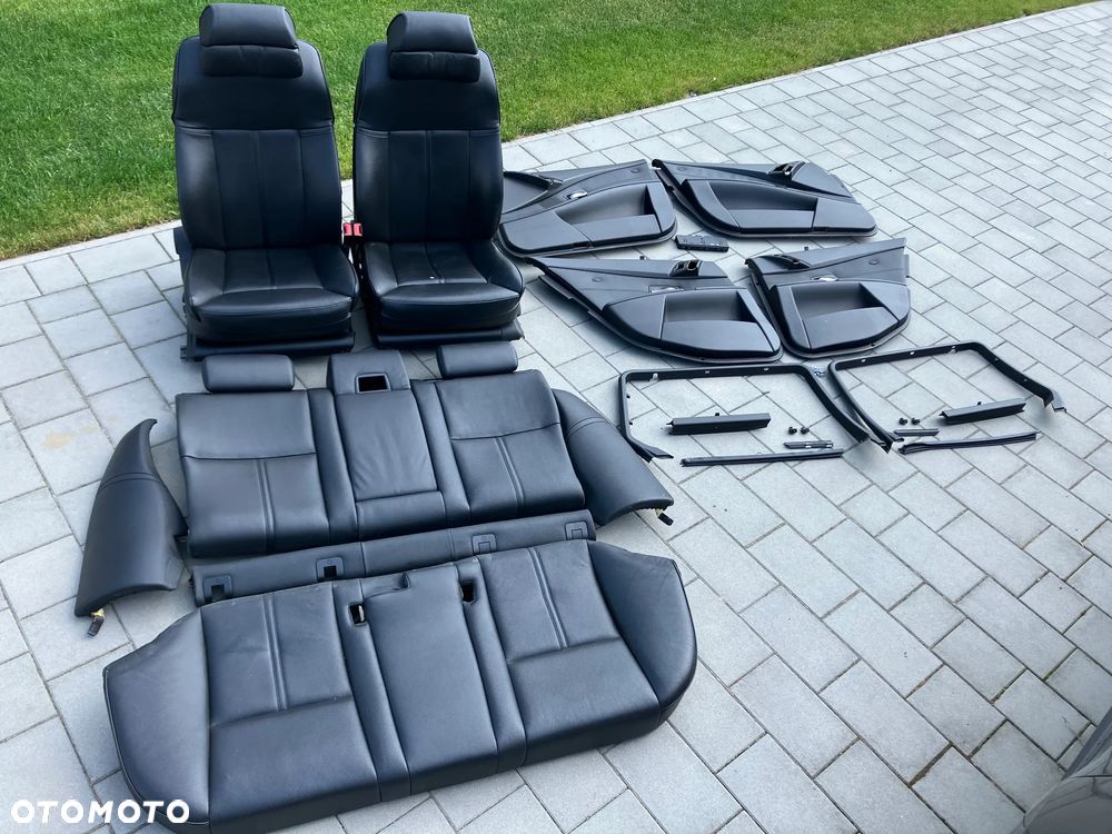 FOTELE KANAPA BOCZKI BMW E60 E61 TOURING KOMBI CZARNA SKÓRA WENTYLOWANA KOMFORT WENTYLE WENTYLOWANE KOMFORTY PRZED LIFT RARYTAS STAN PERFEKCYJNY!!! CZARNE ELEKTRYCZNE ROLETKI PRZECIWSŁONECZNE ROLETY DRZWI - 2