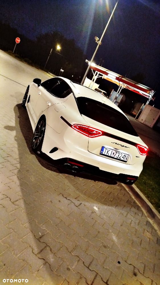 Kia Stinger 3.3 T-GDI V6 GT AWD - 17