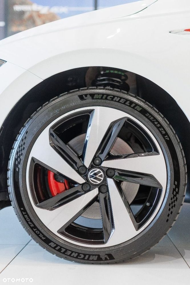 Volkswagen Polo - 19