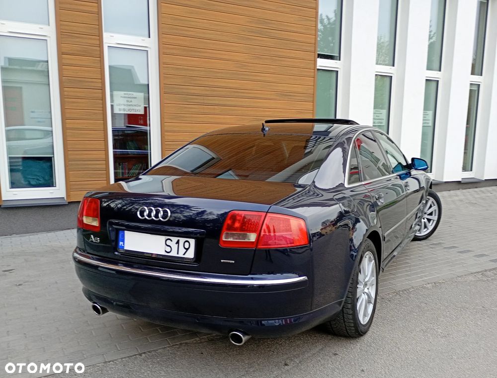 Audi A8 4.2 Quattro - 18