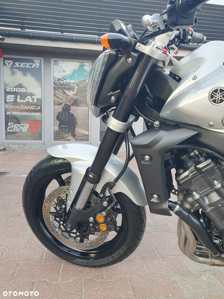 Yamaha FZ - 10