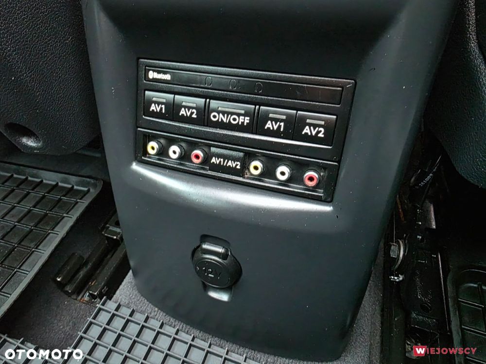 Peugeot 5008 - 24