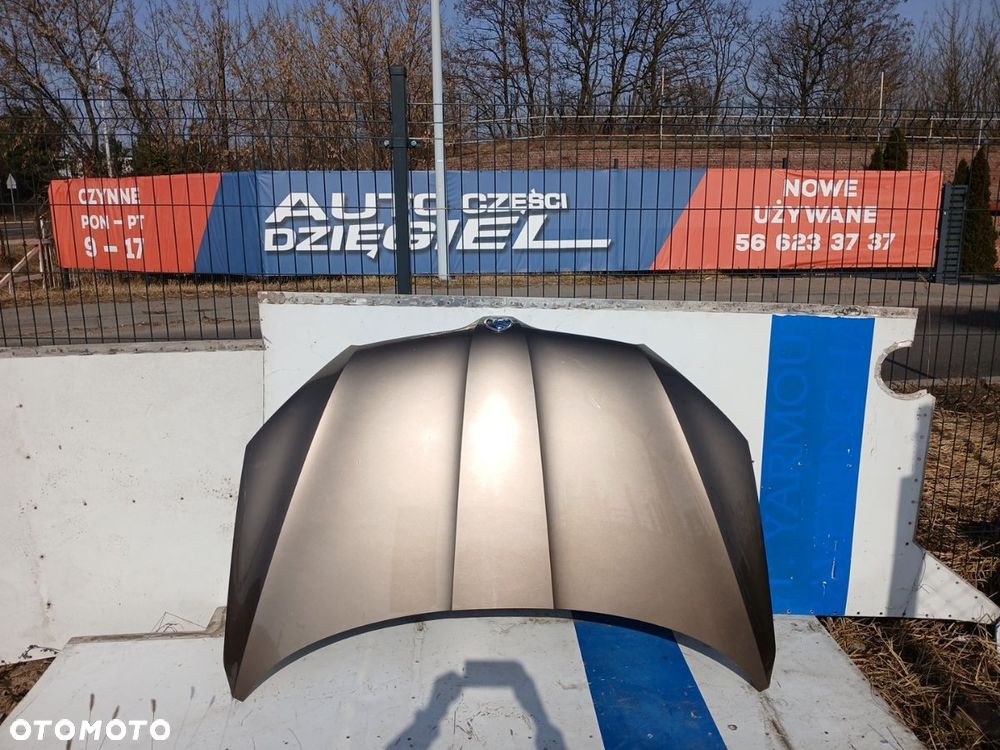 MASKA POKRYWA SILNIKA KLAPA SKODA YETI LIFT LF8N KOD 5L0823155 - 2