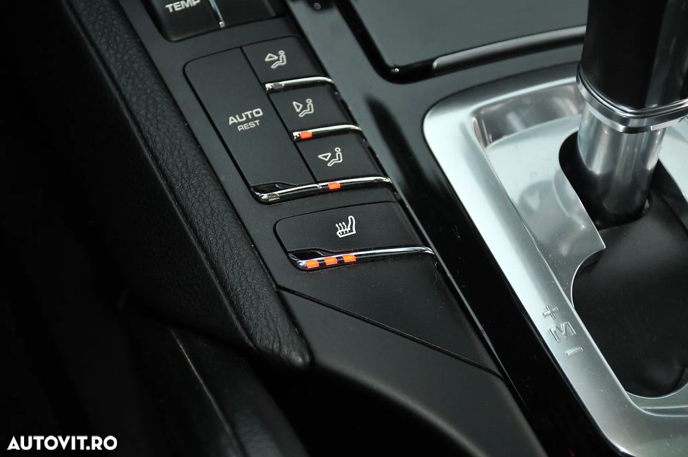 Porsche Cayenne Tiptronic S - 26