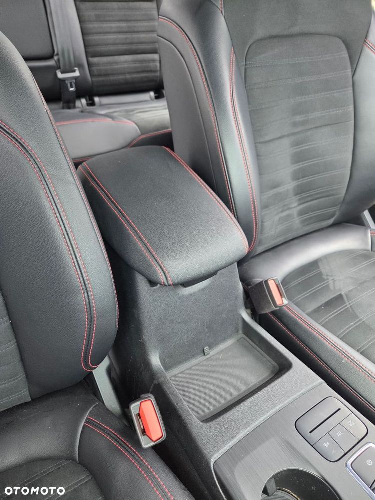Ford Kuga 2.5 Duratec PHEV ST-LINE X - 23