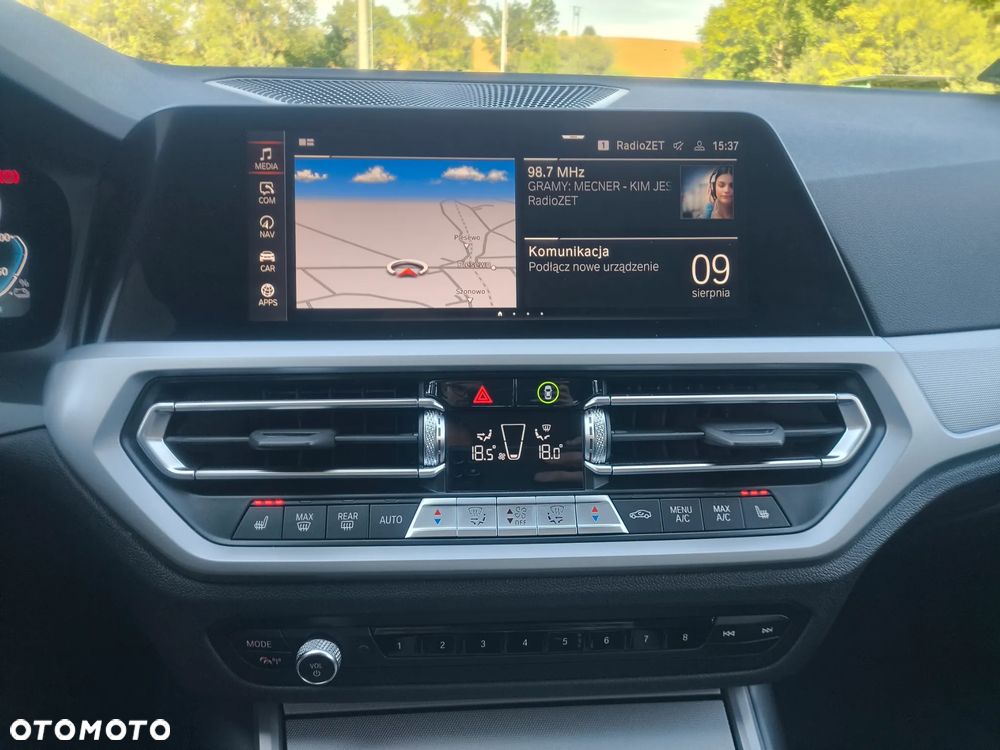 BMW Seria 3 320e - 24
