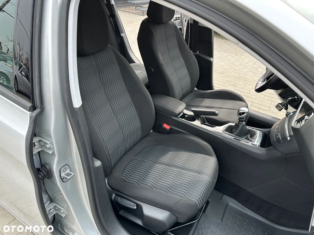Peugeot 308 - 21