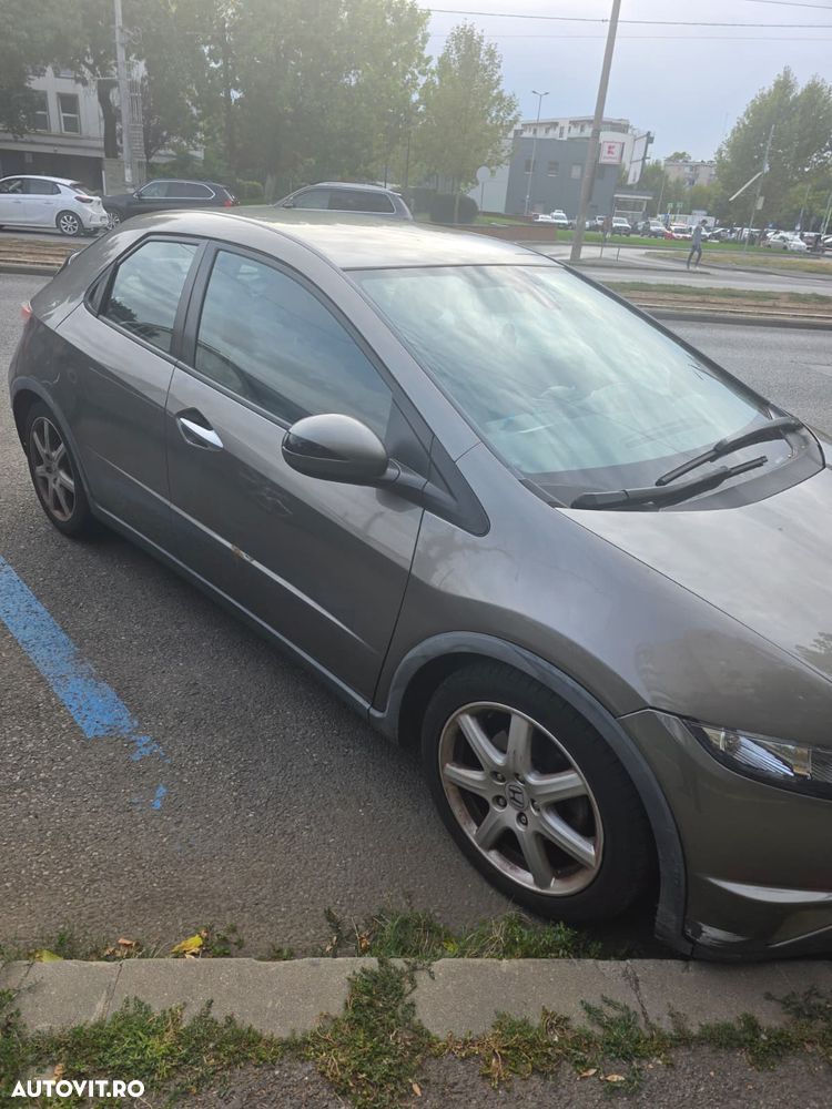 Honda Civic 1.8 Sport - 34
