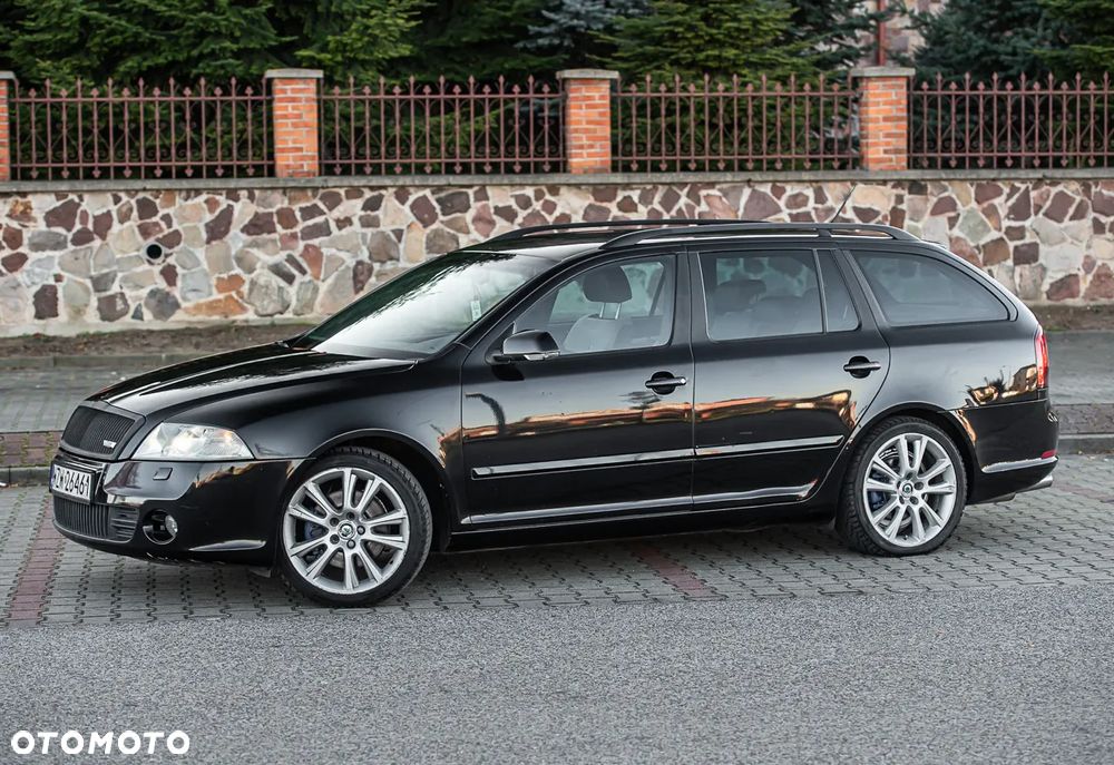 Skoda Octavia Combi 2.0 TDI CR DPF RS - 7
