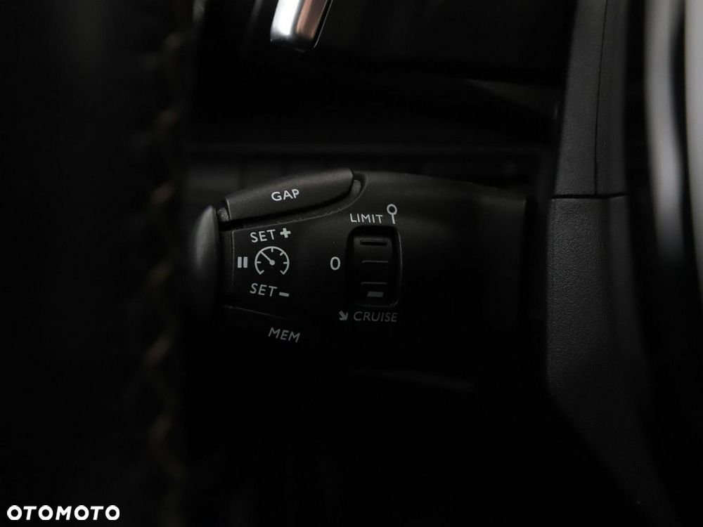 Peugeot 5008 1.5 BlueHDi GT S&S EAT8 - 38