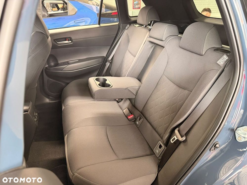 Toyota Corolla Cross - 10