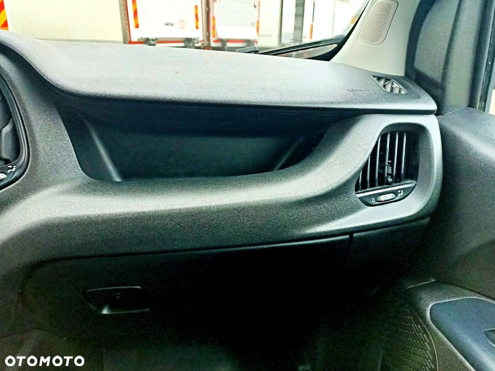 Fiat Doblo Chłodnia 105KM 2 zasilania chłodni - 17
