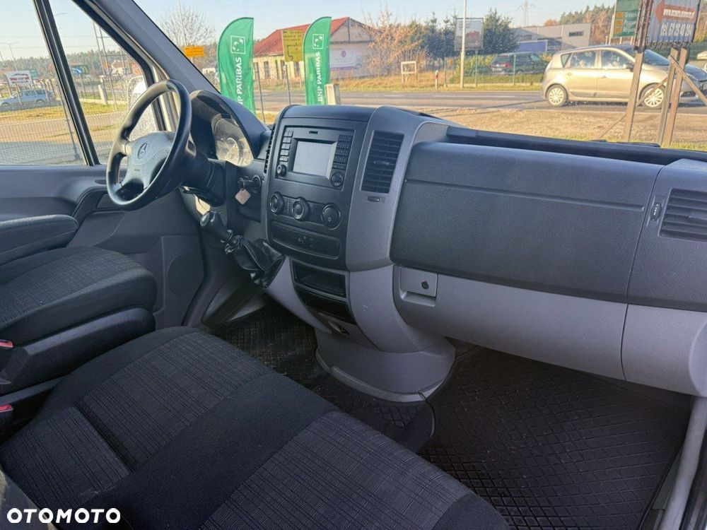Mercedes-Benz Sprinter - 10