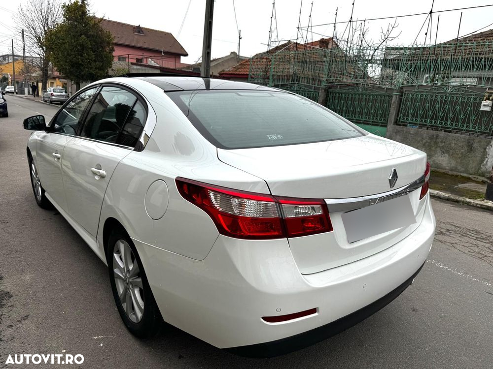 Renault Latitude 2.0 dCi Luxury - 5