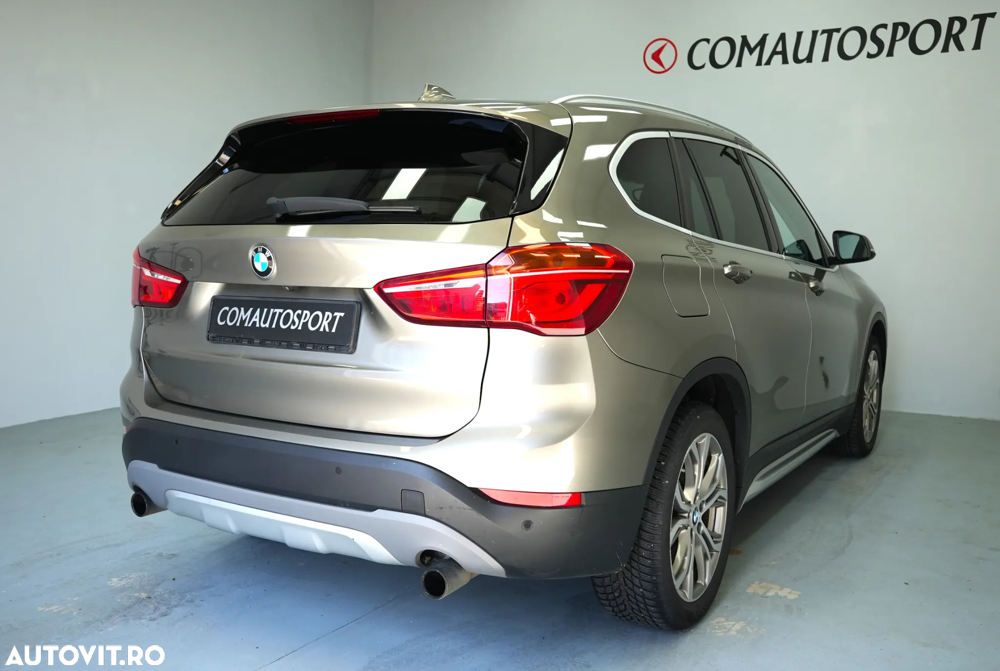 BMW X1 xDrive25d AT Sport Line - 6