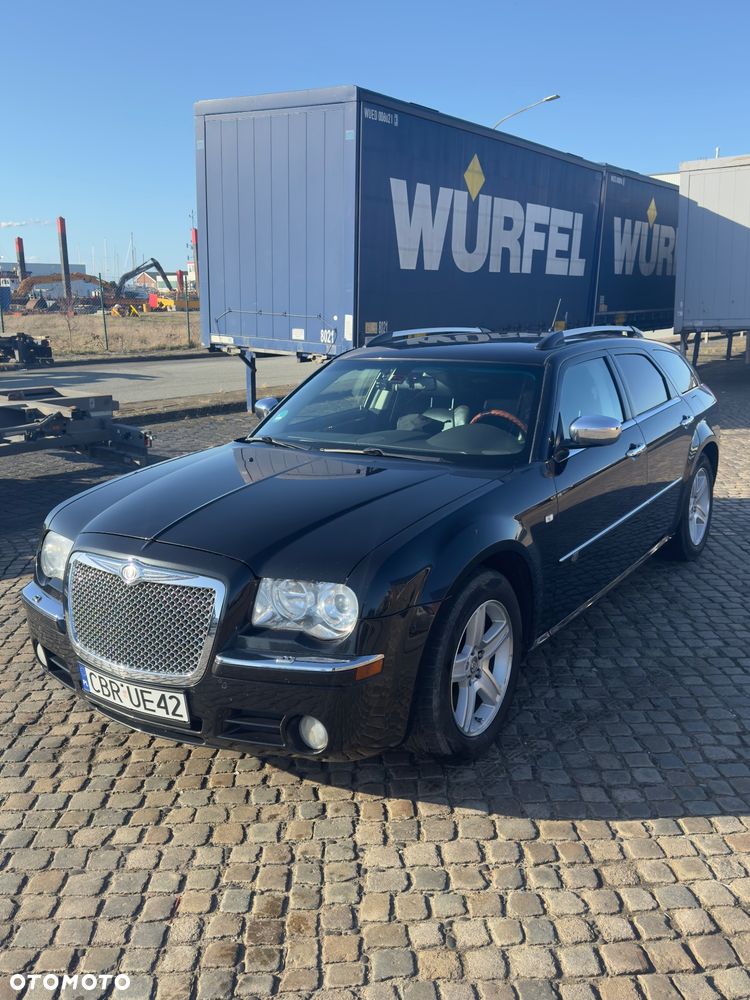 Chrysler 300C 2008 photo 2