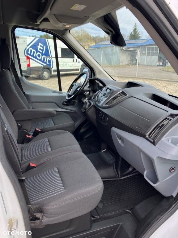 Ford Transit - 13