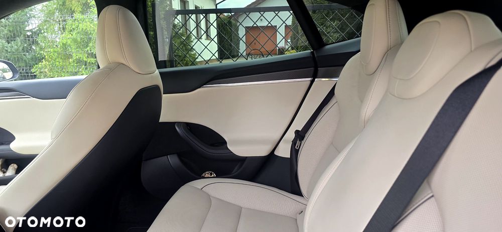 Tesla Model S Plaid - 13