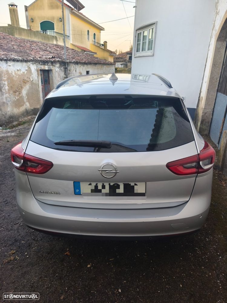 Opel Insignia Sports Tourer - 8