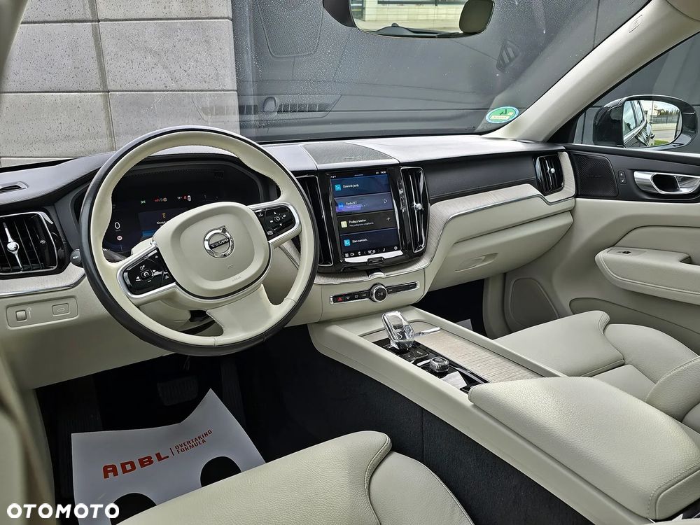 Volvo XC 60 B4 D AWD Geartronic Inscription - 18