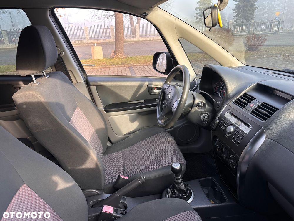 Suzuki SX4 - 27
