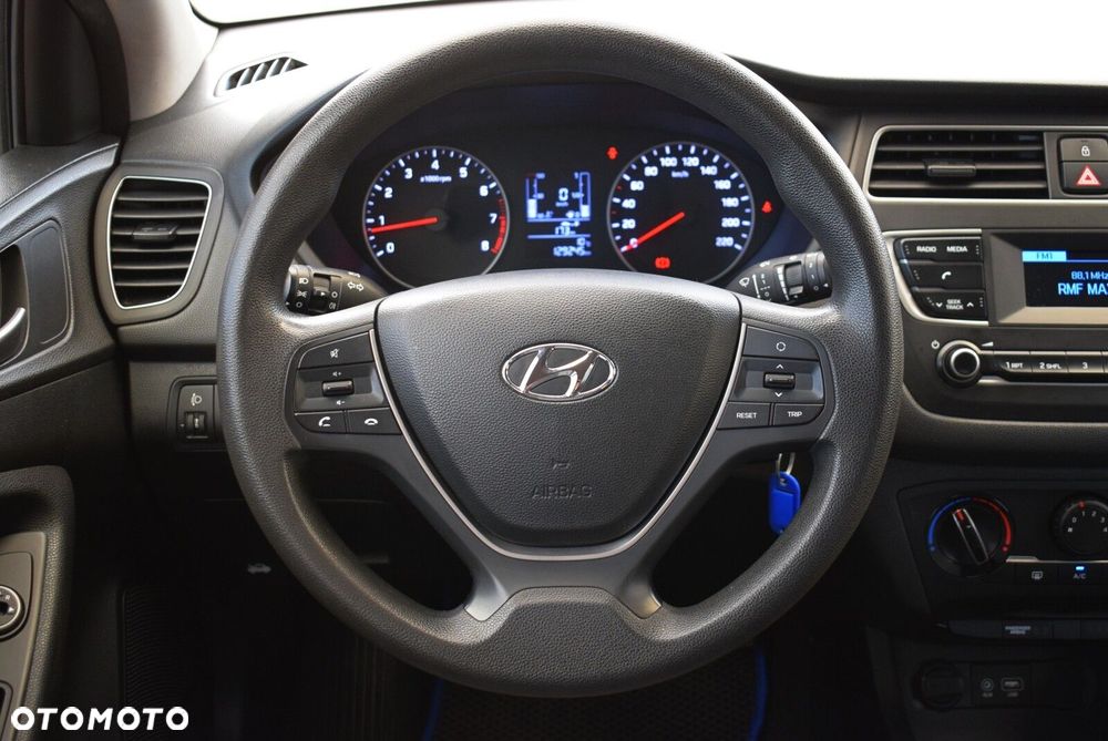 Hyundai i20 1.2 Classic Plus - 17