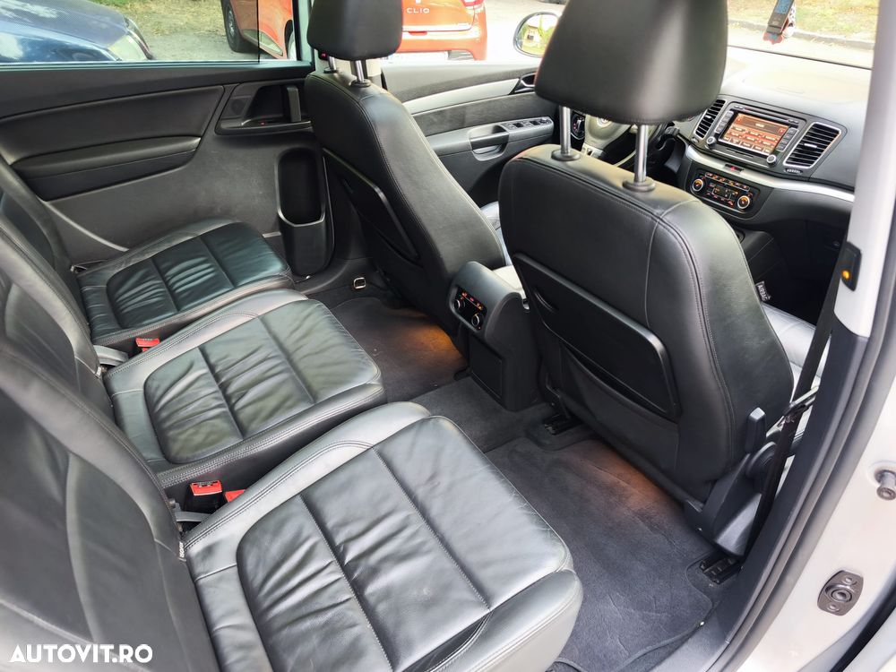 Volkswagen Sharan 2.0 TDI DSG BlueMotion Technology Highline - 26