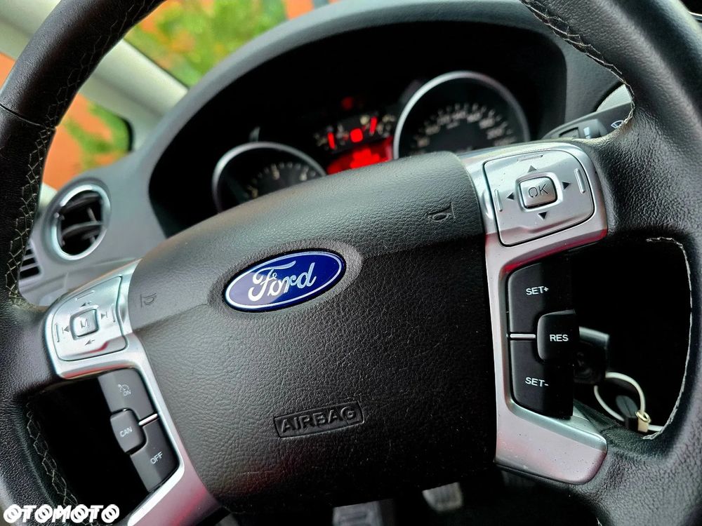 Ford S-Max 2.0 TDCi Titanium - 23