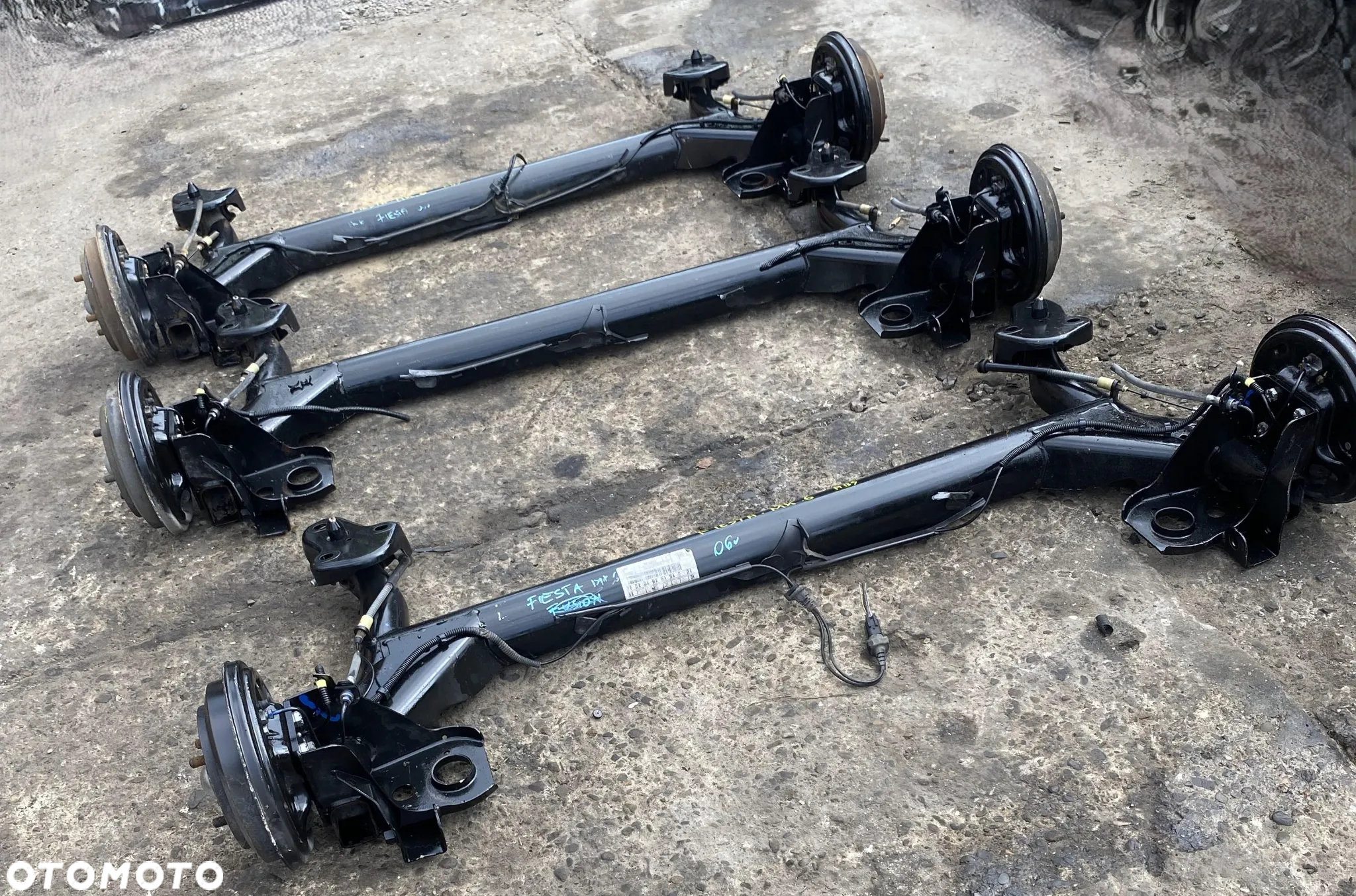 Belka tylna zawieszenia Ford Fiesta MK6 ABS 2002-08r. OE - 5