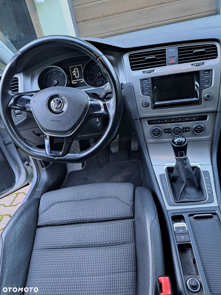 Volkswagen Golf 1.6 TDI BlueMotion Trendline - 3