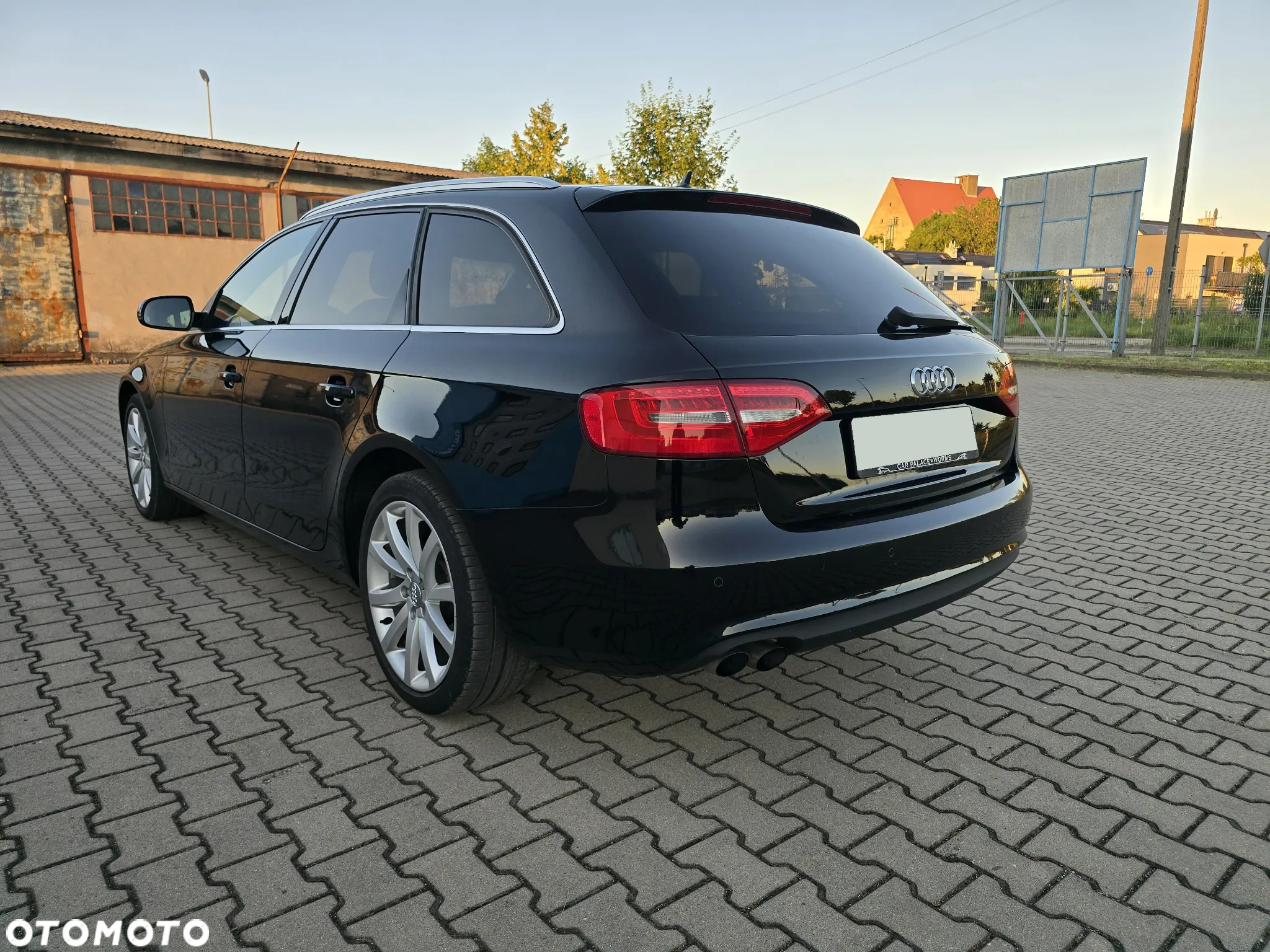Audi A4 Avant 2.0 TDI DPF Ambition - 9
