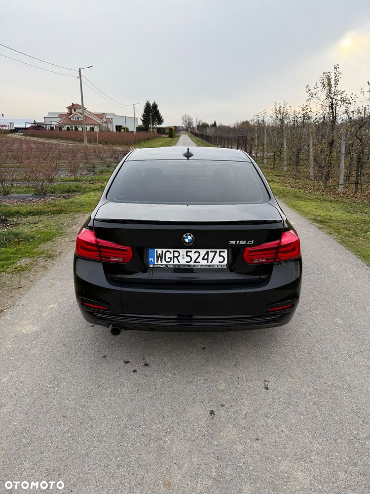 BMW Seria 3 318d - 23