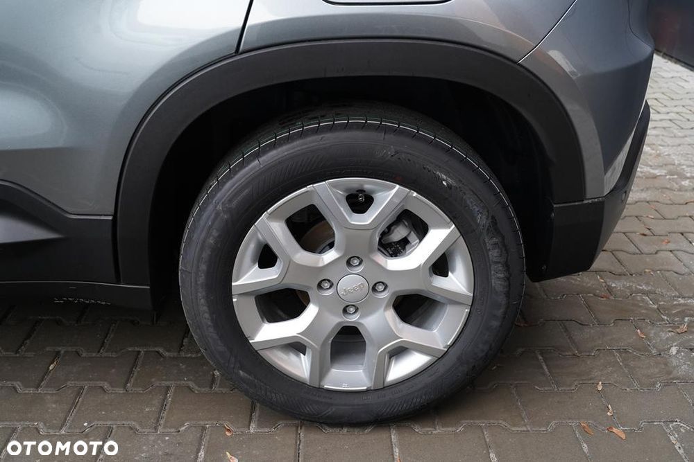 Jeep Avenger 1.2 T3 mHEV Altitude FWD eDCT6 - 32