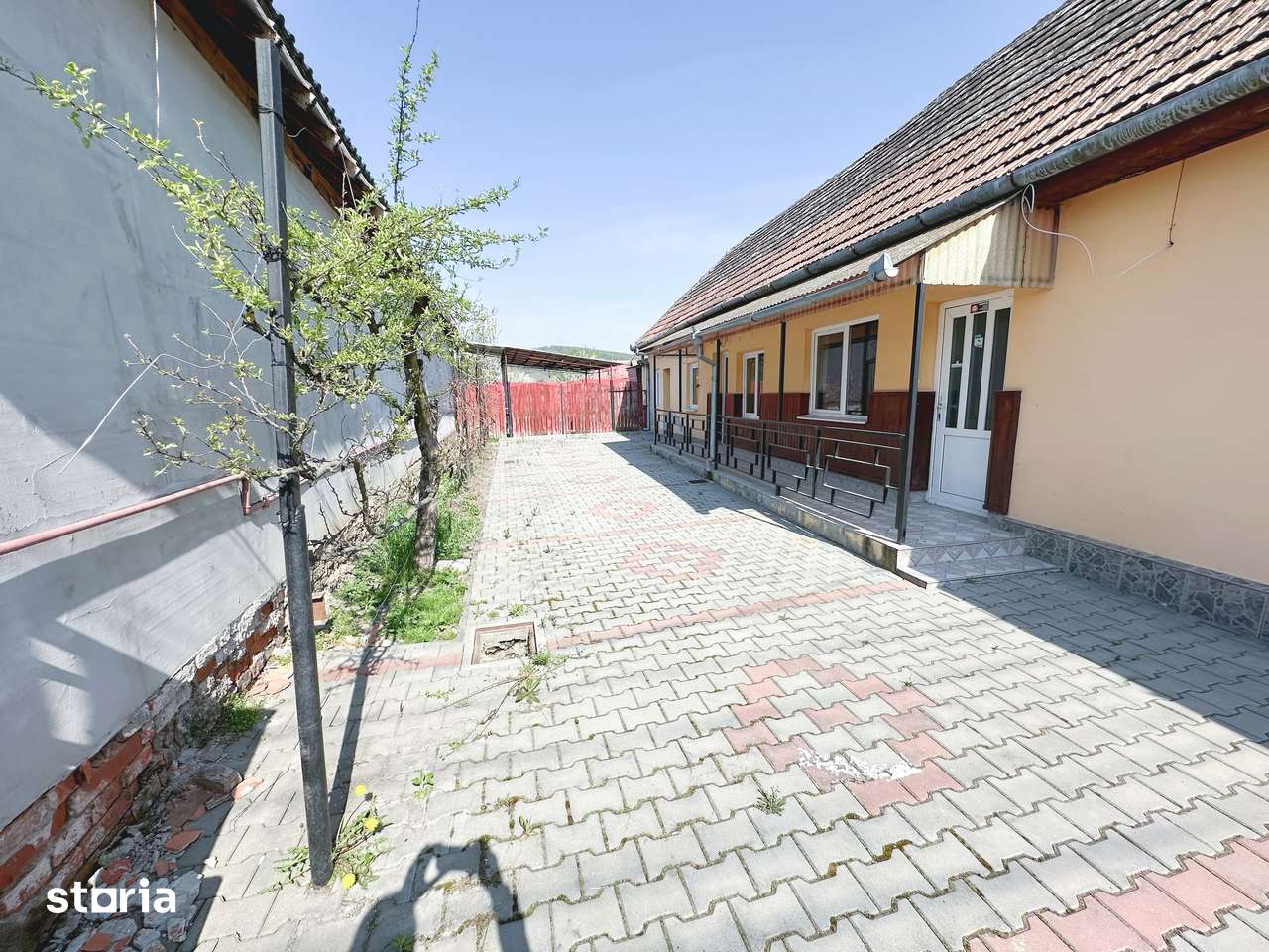 Casă de vânzare   Sat Crăiești , Adămuș - Imagine principală: 2/20