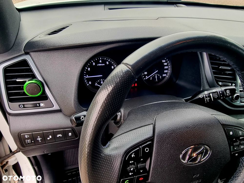 Hyundai Tucson blue 1.6 GDi 2WD Navi - 24