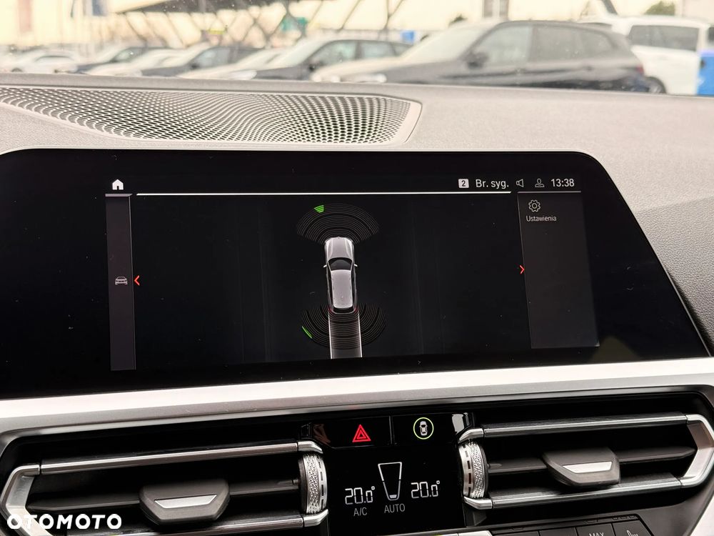 BMW Seria 3 320d xDrive Advantage - 34
