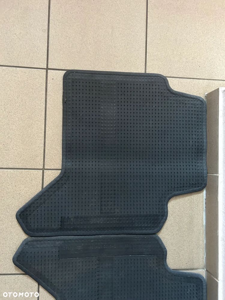 Orginalny komplet dywaników welurowych Ford Ranger 2011/2022 - 10