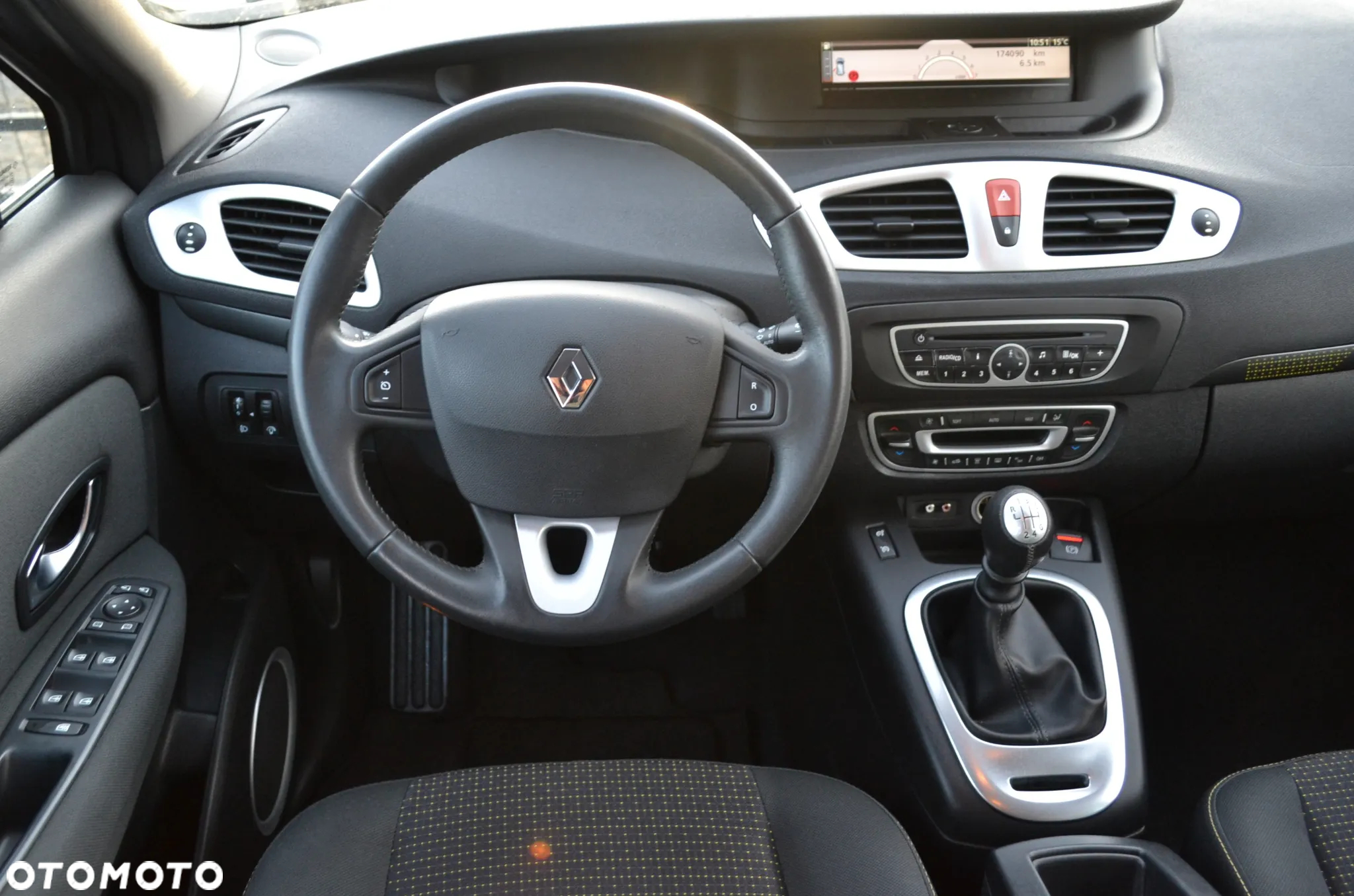Renault Scenic 1.6 16V 110 Dynamique - 7