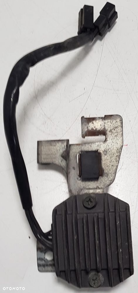 Suzuki GS500F Regulator napięcia - 3